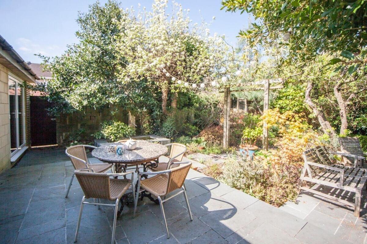 ※ Relaxing Home- Parking & Gorgeous Gardens Bath Exterior photo